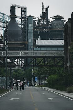  手机市场迎来显著调整，存储成本推动定价策略转变。 手机评测