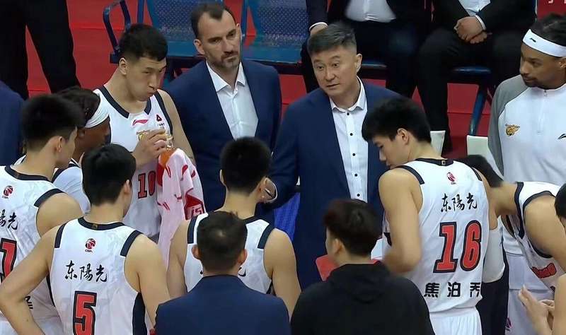  CBA积分榜深度解析：四强格局重组背后的战术博弈与数据密码 体育新闻 CBA积分榜深度解析：四强格局重组背后的战术博弈与数据密码 体育新闻