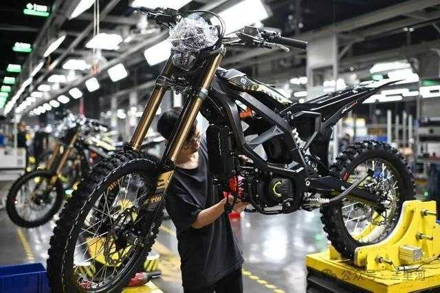 海外采购商排队抢购、订单排到7月!一辆中国电摩如何改变世界出行 企业服务