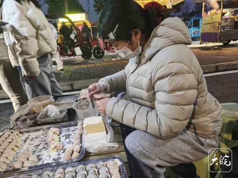 从南昌夜市到池州校门:一对大学生的馄饨创业技术复盘 新闻 从南昌夜市到池州校门:一对大学生的馄饨创业技术复盘 新闻 从南昌夜市到池州校门:一对大学生的馄饨创业技术复盘 新闻